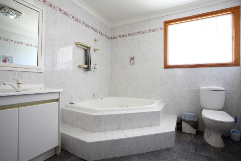 Top Bathtub Installation Companies in Taylors, SC